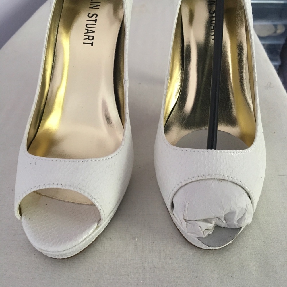 Women’s open toe shoe